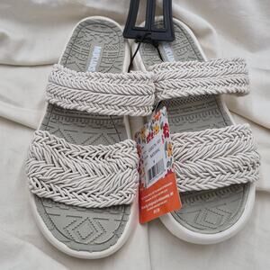 NEW MUK LUKS Women's Stella 2 Strap Slide Sandals neutral Womens size 6